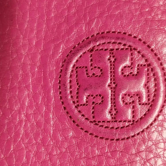 Tory Burch hot pink leather wallet - Picture 3 of 11